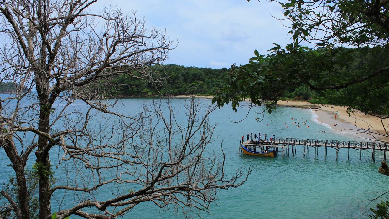 Pulau Reusam, Pulau Sejuta Pesona di Gugusan Teluk Rigaih - Tempat.me